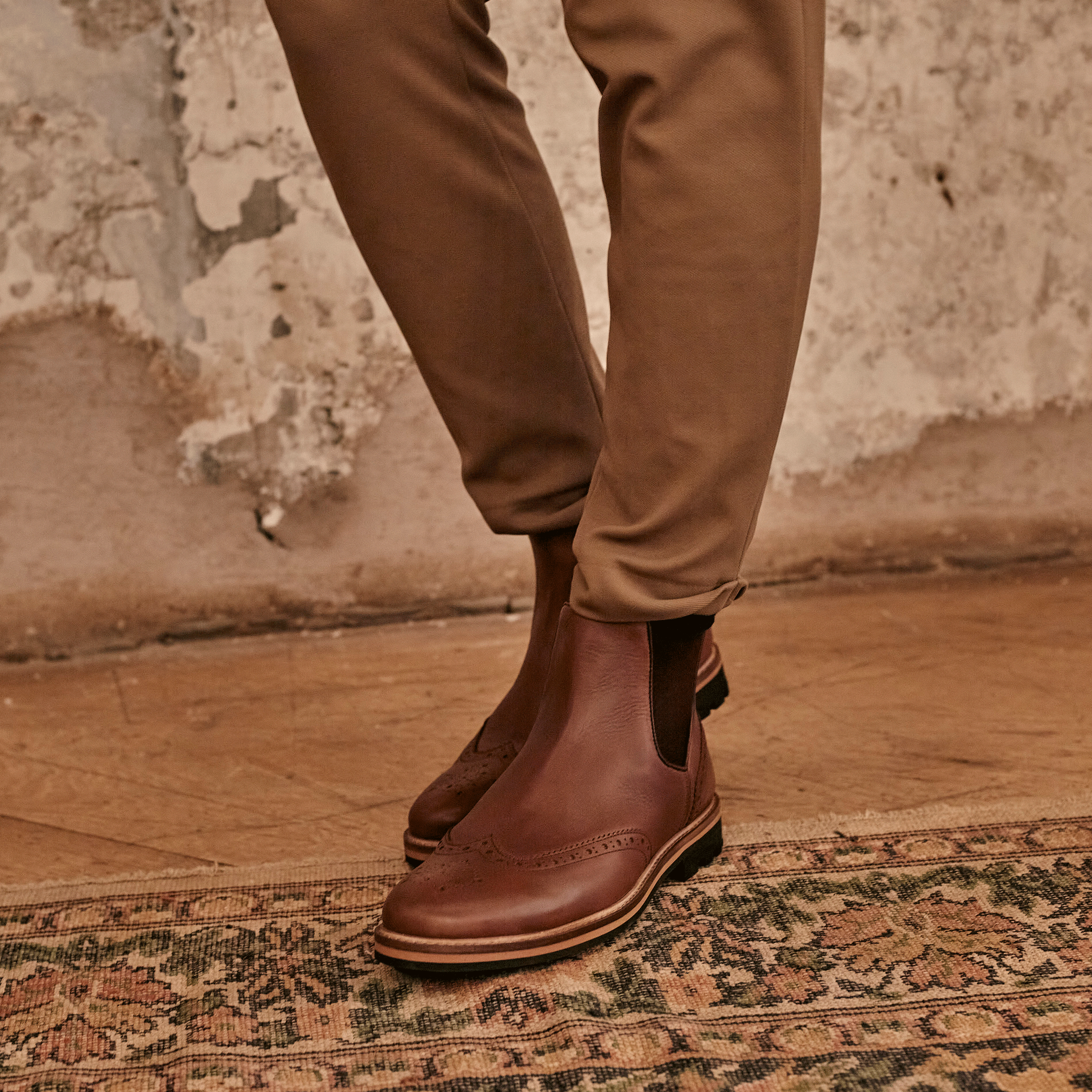 MITTON // CONKER DISTRESSED-Men's Chelsea